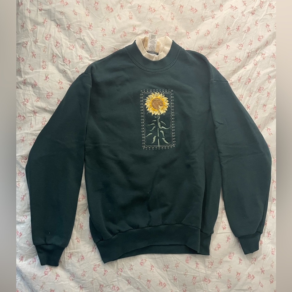 Vintage sunflower crewneck sweater